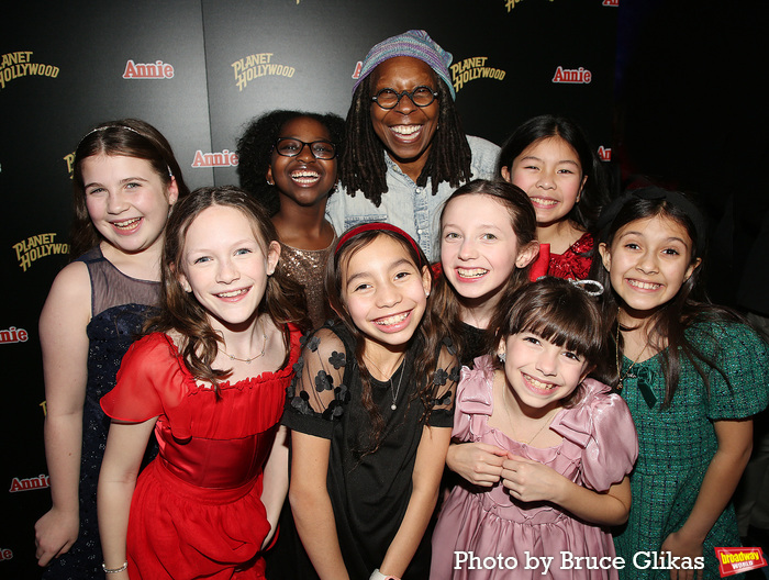 Photos: Whoopi Goldberg & ANNIE Cast Celebrate at Planet Hollywood NYC  Image