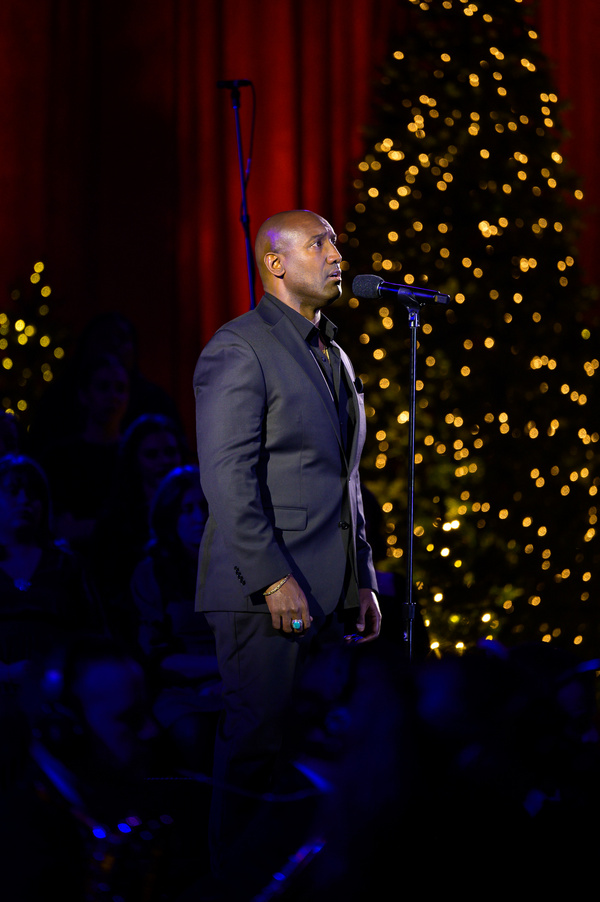 Photos: Eden Espinosa, Christopher Fitzgerald and More Take The Stage in CHRISTMAS TIME IN THE CITY Image