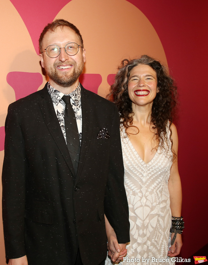Photos: ALL IN: COMEDY ABOUT LOVE Cast Walks the Red Carpet at Gala Night Image