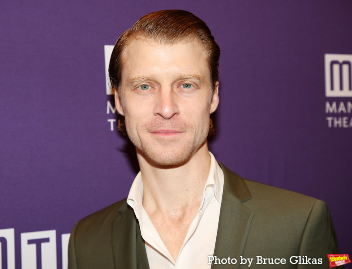 Photos: On the Red Carpet at EUREKA DAY Opening Night Image