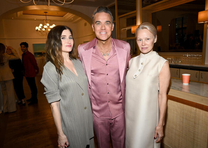 Kathryn Hahn, Robbie Williams, Pamela Anderson  Photo