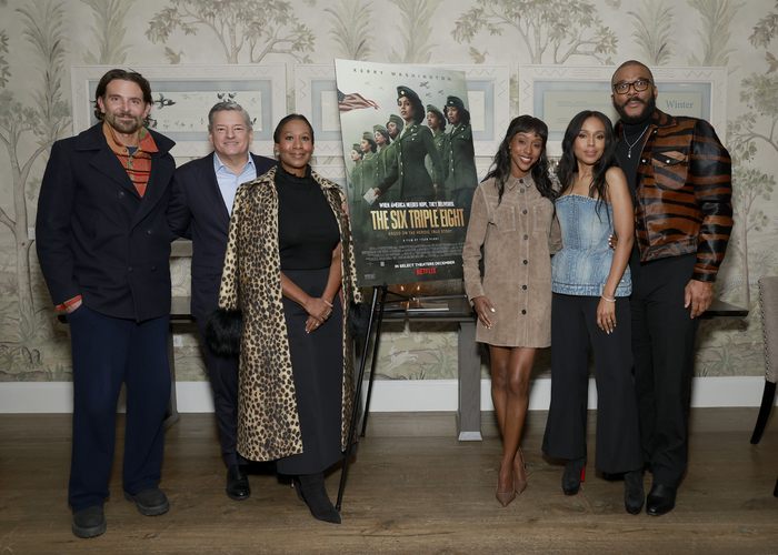 Bradley Cooper, Ted Sarandos, Nicole Avant, Ebony Obsidian, Kerry Washington and Tyle Photo