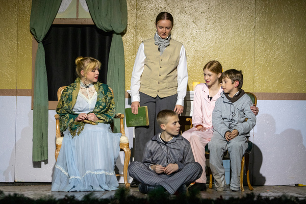 Photos: A CHRISTMAS CAROL at Victoria Players Children’s Theater Image