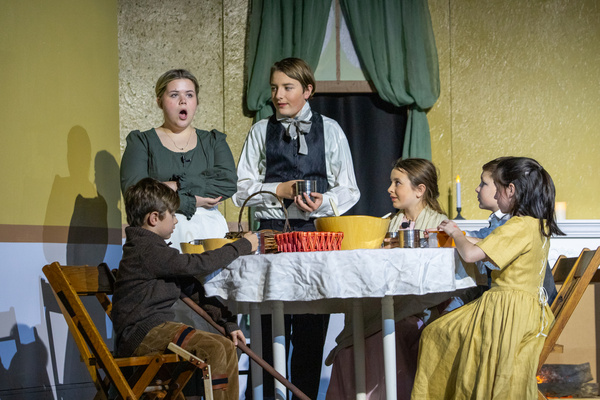Photos: A CHRISTMAS CAROL at Victoria Players Children’s Theater Image