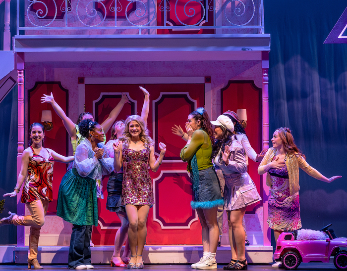 Photos: LEGALLY BLONDE: THE MUSICAL At Music Theater Works  Image