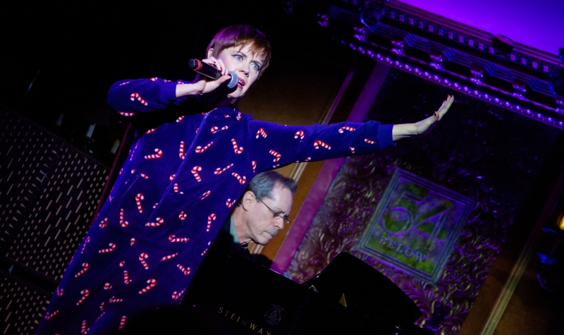 Review: Carole J. Bufford Brings The Jolly To 54 Below With YULETIDE CAROLE  Image