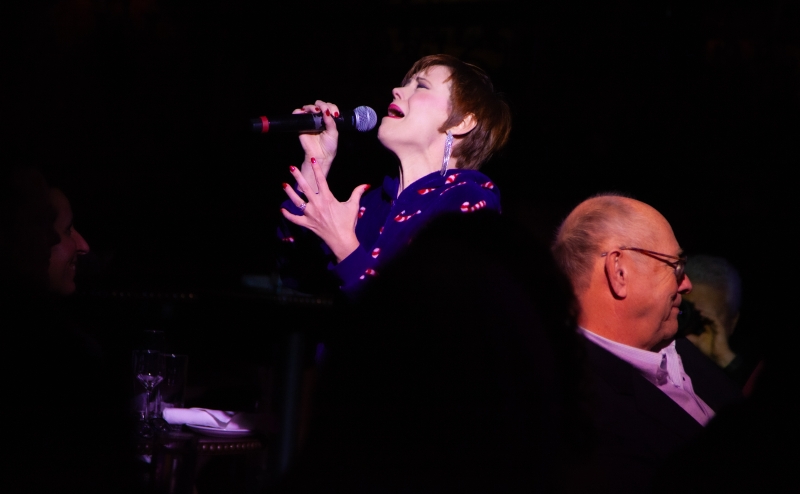 Review: Carole J. Bufford Brings The Jolly To 54 Below With YULETIDE CAROLE  Image