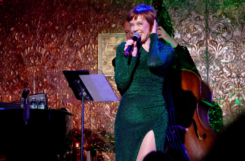 Review: Carole J. Bufford Brings The Jolly To 54 Below With YULETIDE CAROLE  Image