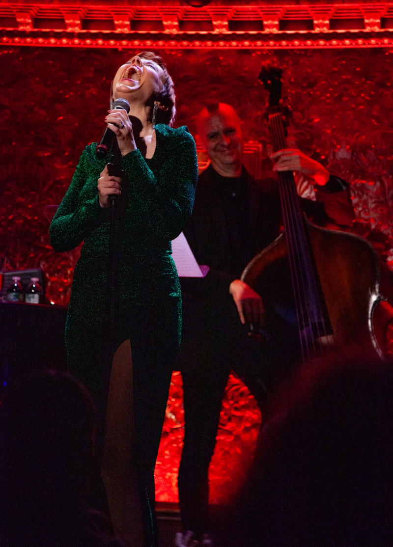 Review: Carole J. Bufford Brings The Jolly To 54 Below With YULETIDE CAROLE  Image