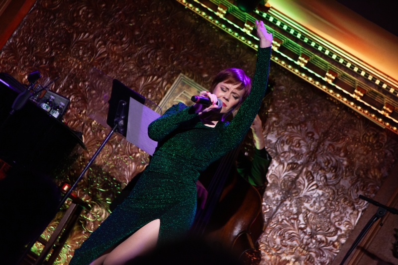 Review: Carole J. Bufford Brings The Jolly To 54 Below With YULETIDE CAROLE  Image