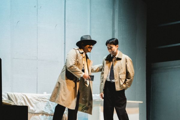 Review: The Explosive Duality of Double-Casting in Jakarta Art House's Catch Me If You Can  Image