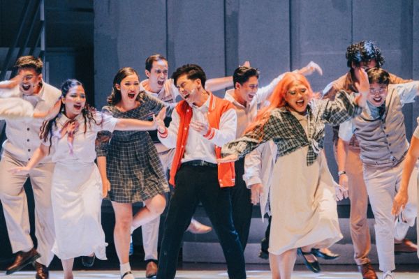 Review: The Explosive Duality of Double-Casting in Jakarta Art House's Catch Me If You Can  Image