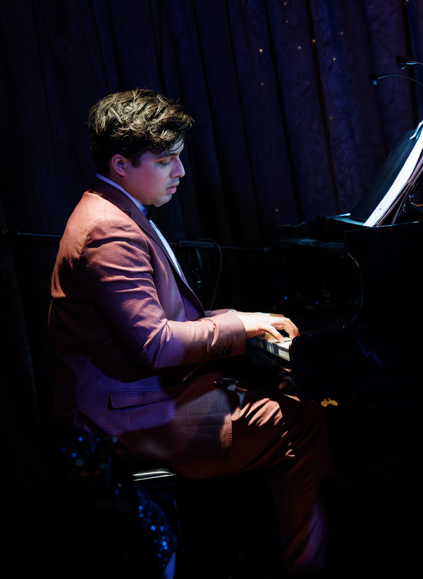 Photos: Renee Guerrero Brings RENEE'S SOIREES to Don't Tell Mama Image