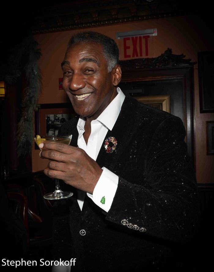 Feature: Norm Lewis Wrapped Up the Holiday Season with 7 Sold-Out Shows at 54 Image