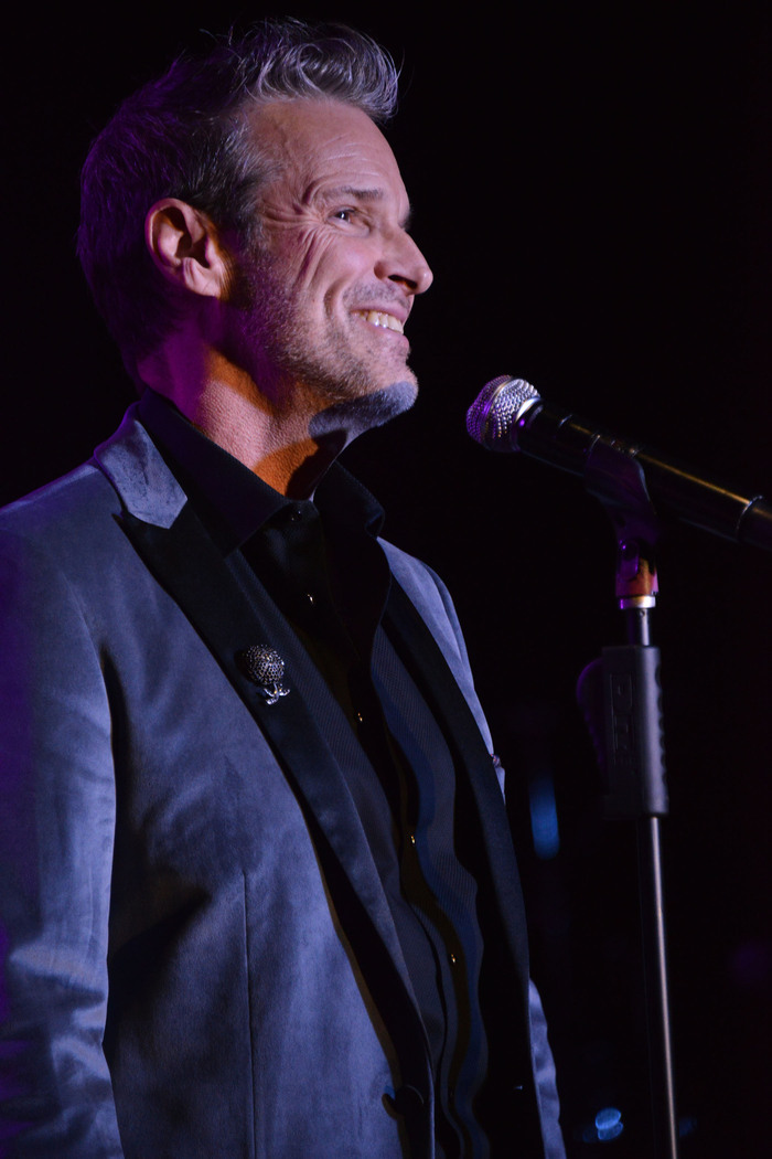 Photos: HUGH PANARO: MAN WITHOUT A MASK at Catalina Jazz Club  Image