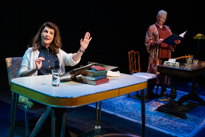 Photos: Nia Vardalos & Gail Winar Join PEN PALS Off-Broadway  Image