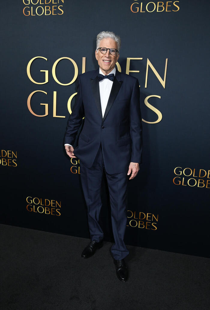 Photos: Viola Davis & Ted Danson Honored with Special Golden Globe Awards  Image