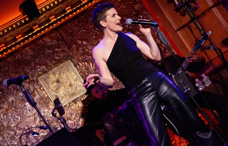 Review: 54 Below Crowd Has Amazing NEW YEAR'S EVE WITH JENN COLELLA  Image