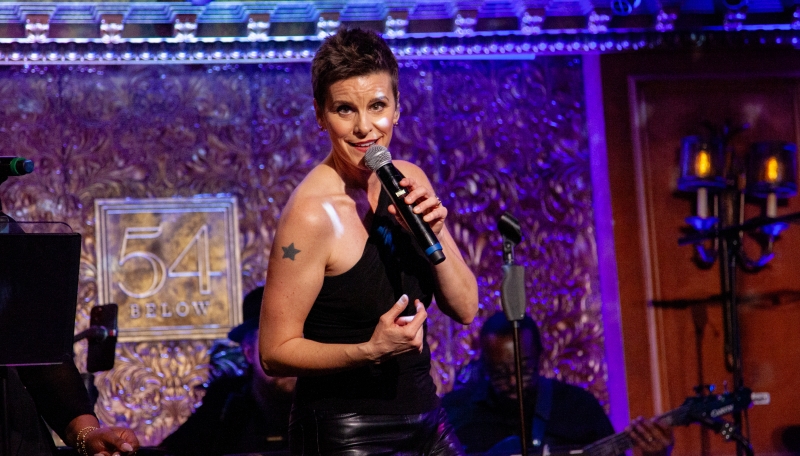 Review: 54 Below Crowd Has Amazing NEW YEAR'S EVE WITH JENN COLELLA  Image