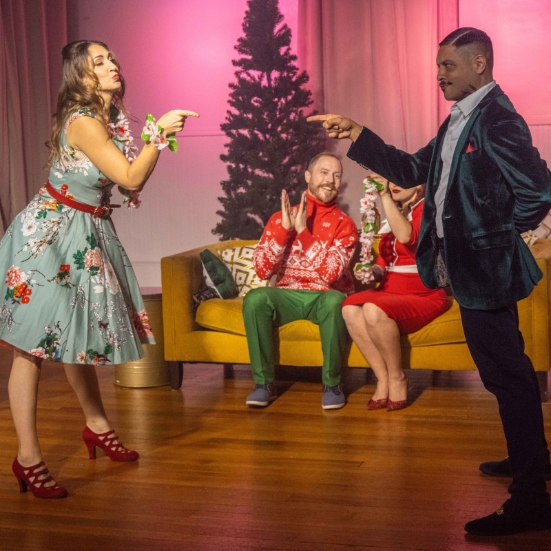 Review: CHRISTMAS WITH THE ROSSES at Melonlight Theater  Image