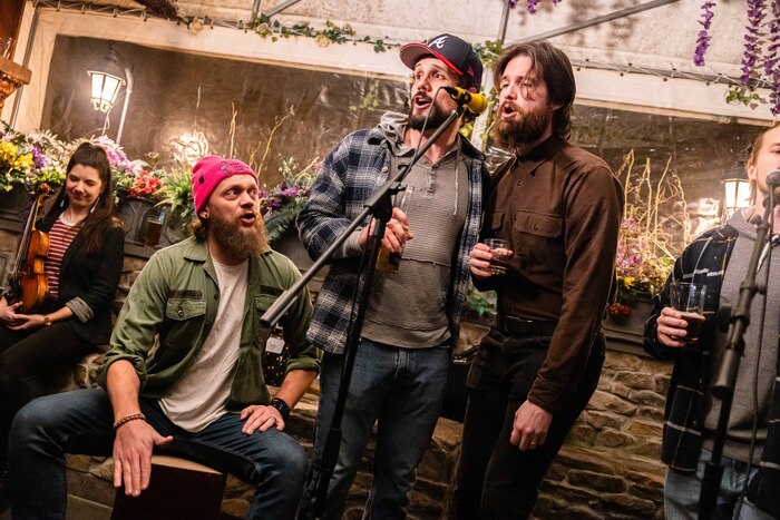 Photos: SWEPT AWAY Cast Performs at Saloon Sessions at Hurley’s Image