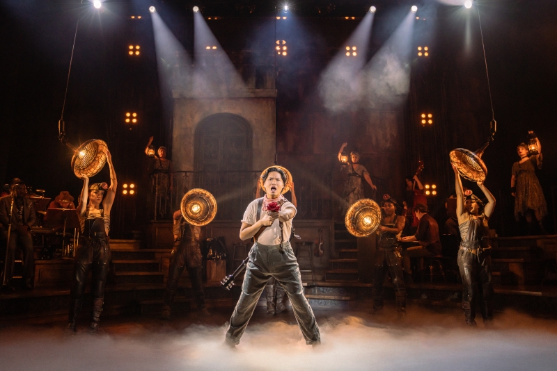 Review: HADESTOWN at Majestic Theatre Image