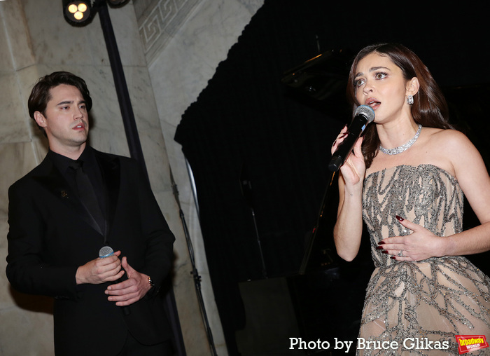 Ryan McCartan and Sarah Hyland Photo