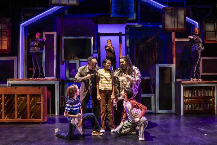 Photos: FUN HOME at Porchlight Music Theatre  Image