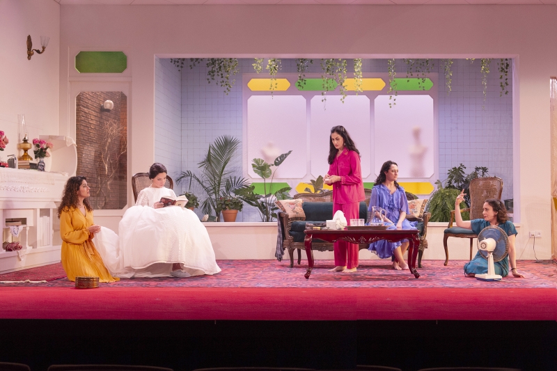 Review: South Coast Repertory Presents WISH YOU WERE HERE Image