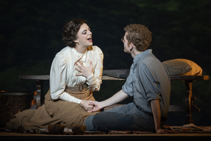 Talia Suskauer and Max Chernin in the National Tour of PARADE Photo