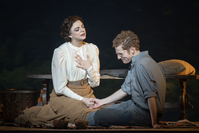 Talia Suskauer and Max Chernin in the National Tour of PARADE Photo