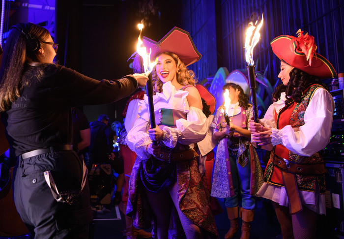 Photos: Behind The Curtain Of PETER PAN At Birmingham Hippodrome  Image