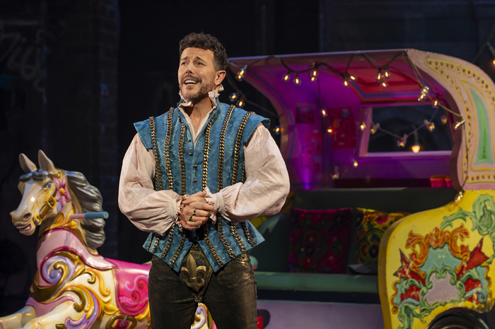 Photos: & JULIET UK Tour Welcomes New Cast Members Image