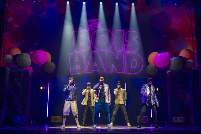 Photos: & JULIET UK Tour Welcomes New Cast Members Image