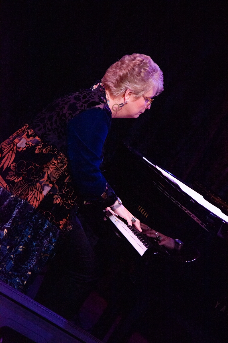 Review: MONICA RAMEY Heartily Welcomed Back To Birdland  Image