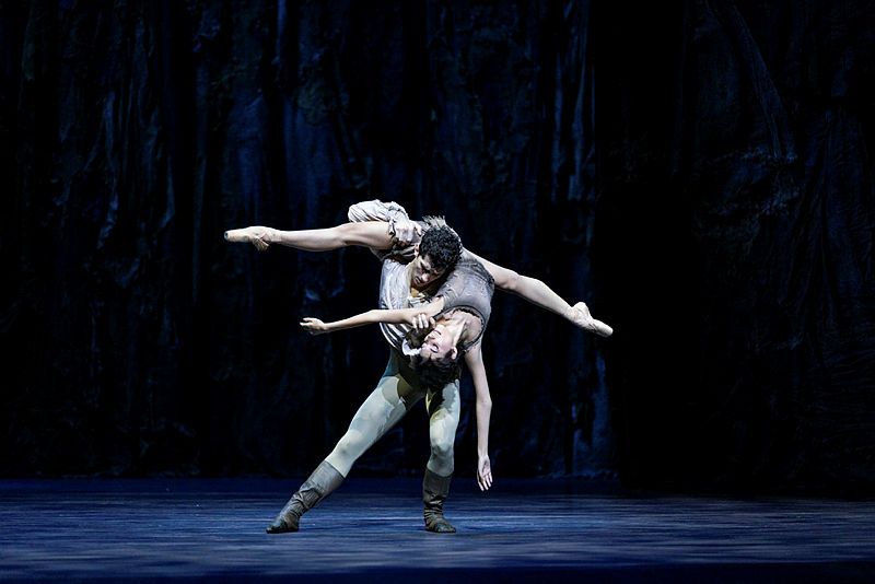 Review: MANON at San Francisco Ballet Image