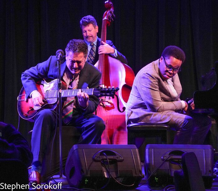 John Pizzarelli Trio Photo