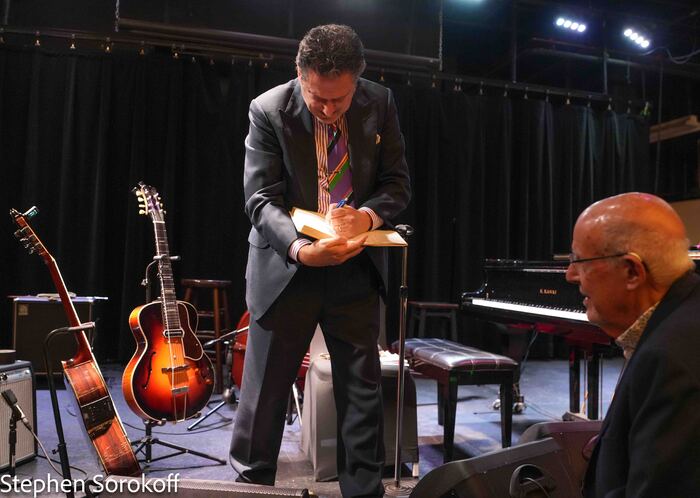 Photos: John Pizzarelli is An Island of Perfection at The Arts Garage  Image