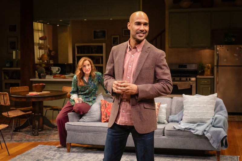 Review: DECEMBER: A LOVE YEARS IN THE MAKING at Alley Theatre  Image