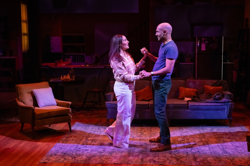 Review: DECEMBER: A LOVE YEARS IN THE MAKING at Alley Theatre  Image