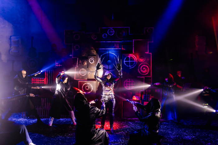 Photos: SCISSORHANDZ: A Musical Reinvented Gets UK Premiere At Southwark Playhouse  Image