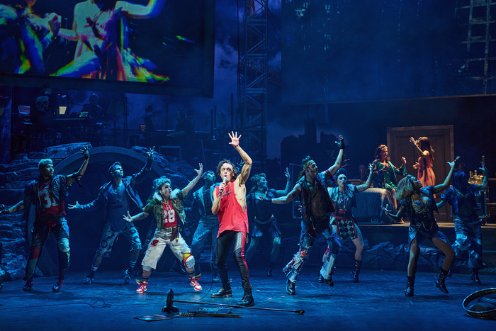 Photos: BAT OUT OF HELL Launches UK Tour Image