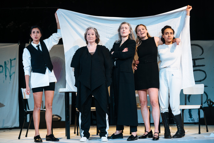 Photos: THE YEARS at the Harold Pinter Theatre Image
