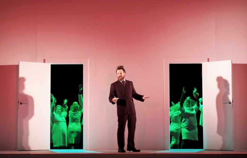 Review: THE MARRIAGE OF FIGARO, London Coliseum Image