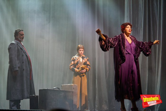 Carlos Seguí, Lydia Fairén y Marta Ribera Photo