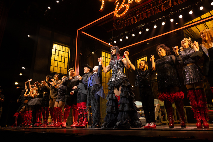 Photos: Cyndi Lauper and More Attend KINKY BOOTS UK Tour Gala Night  Image