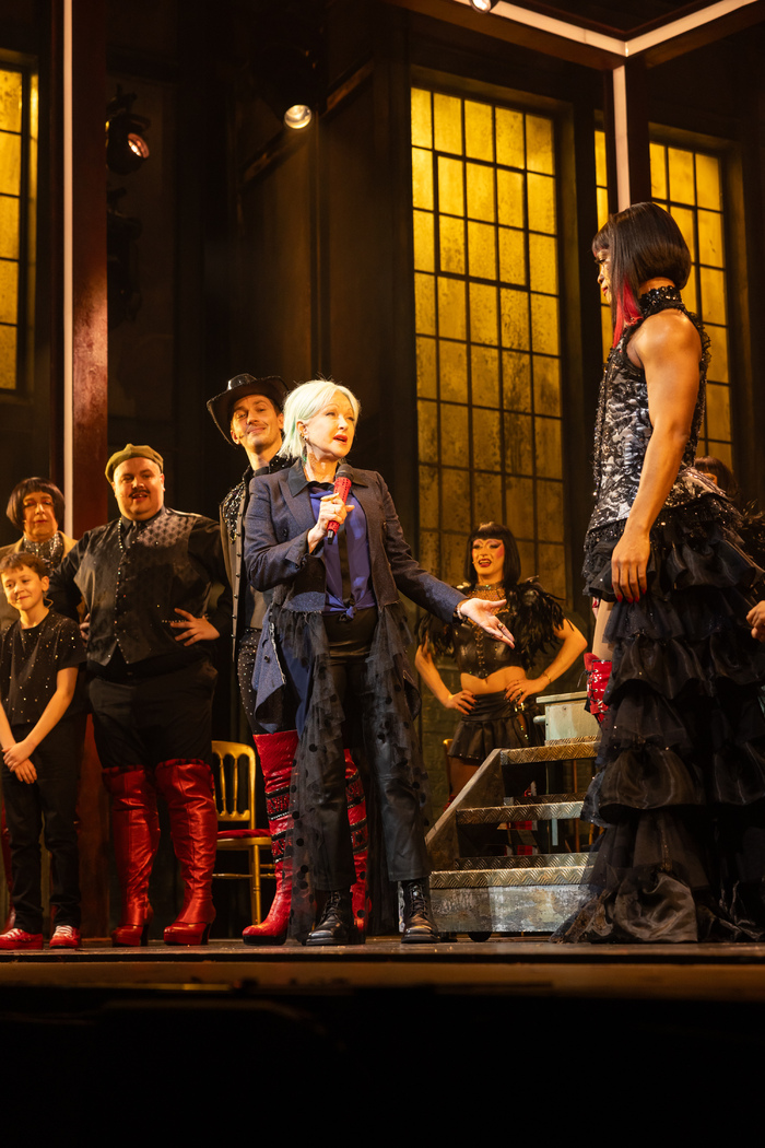 Photos: Cyndi Lauper and More Attend KINKY BOOTS UK Tour Gala Night  Image