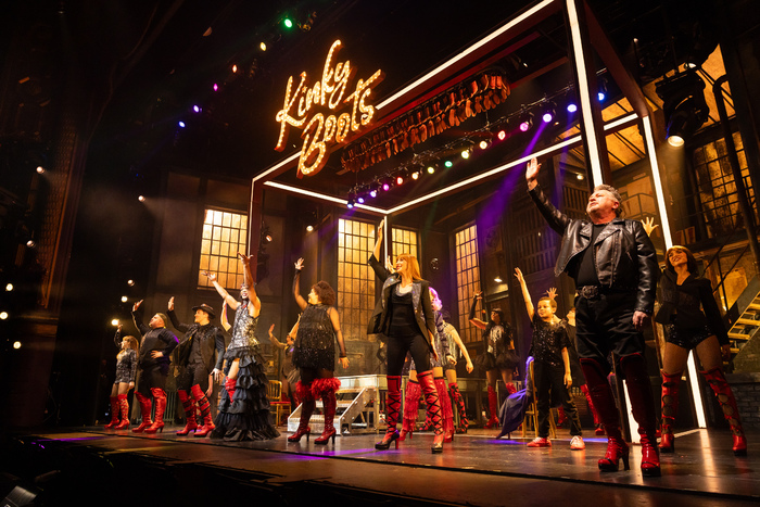 Photos: Cyndi Lauper and More Attend KINKY BOOTS UK Tour Gala Night  Image