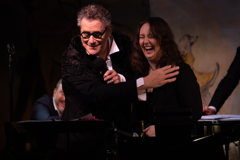 Review: Isaac Mizrahi's I KNOW EVERYBODY at Café Carlyle Is a Hilarious Escape  Image