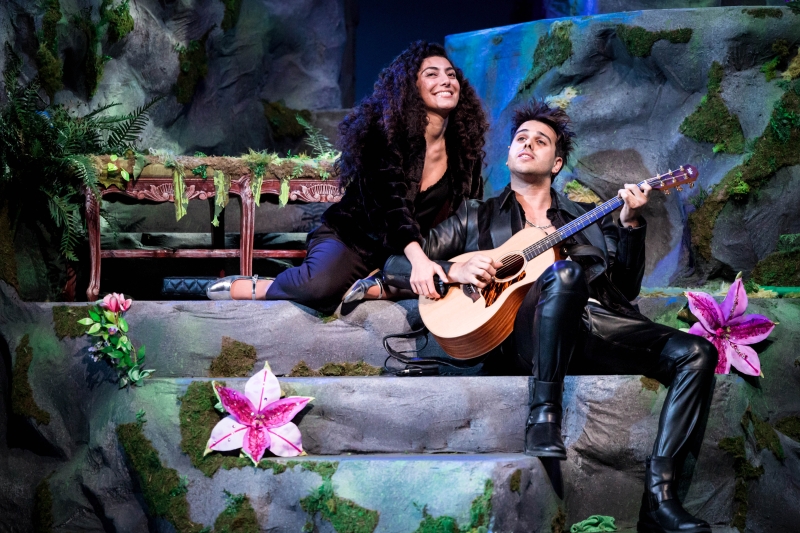 Review: A MIDSUMMER NIGHT'S DREAM at Guthrie Theater Image